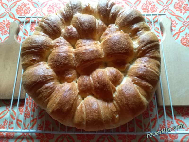 Снимки към Питка с прясно мляко