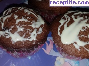 снимка 4 към рецепта Какаови мъфини с парченца бял шоколад