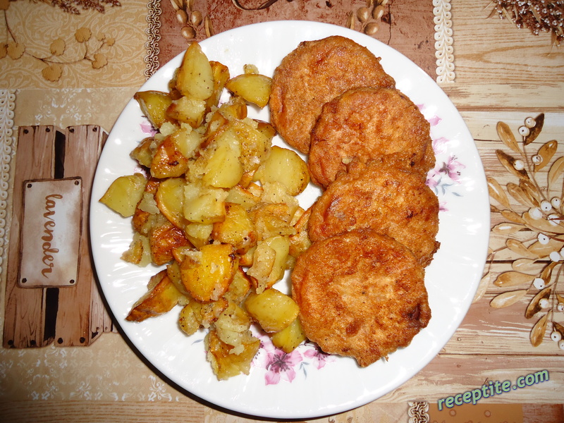 Снимки към Паниран телешки салам