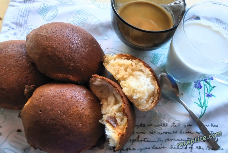 Снимки към Хлебчета с глазура Rotiboy, Mexican Coffee Bun