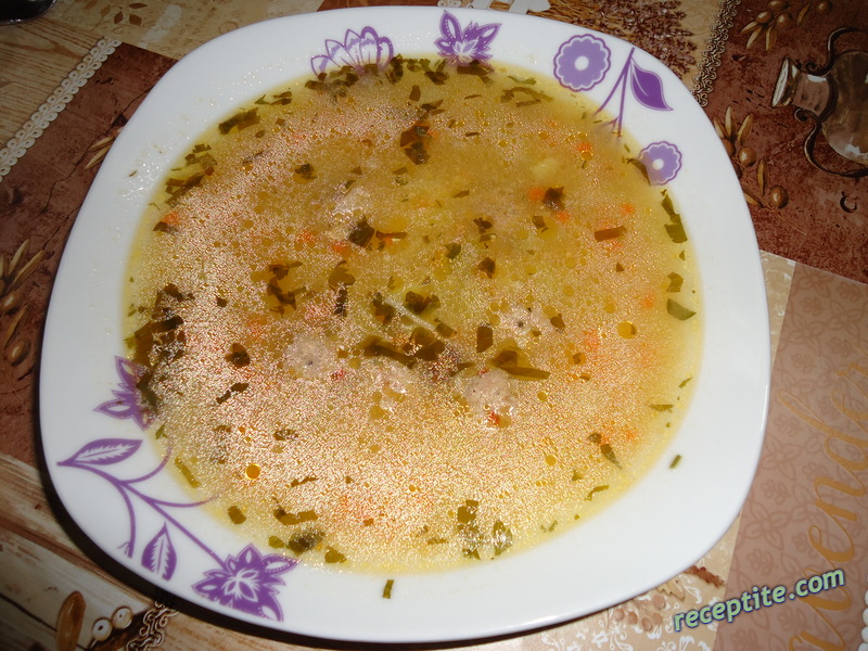Снимки към Супа топчета с домашна кайма