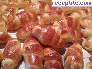 снимка 4 към рецепта Кифлички със закваска