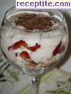 снимка 7 към рецепта Десерт от ягоди и целувки