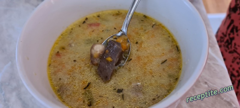 Снимки към Супа от пилешки дреболии