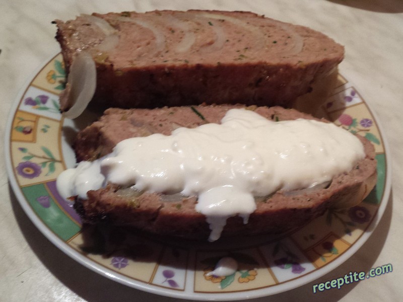 Снимки към Руло от кайма и лук