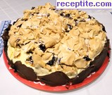 снимка 3 към рецепта Плодов кейк - торта с целувчен блат