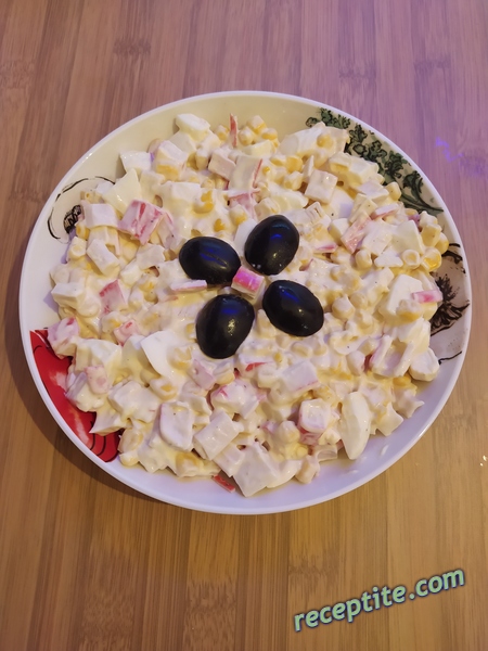 Снимки към Салата с ролца от раци и царевица