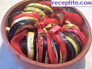 снимка 1 към рецепта Патладжан, тиквичка и домат на фурна