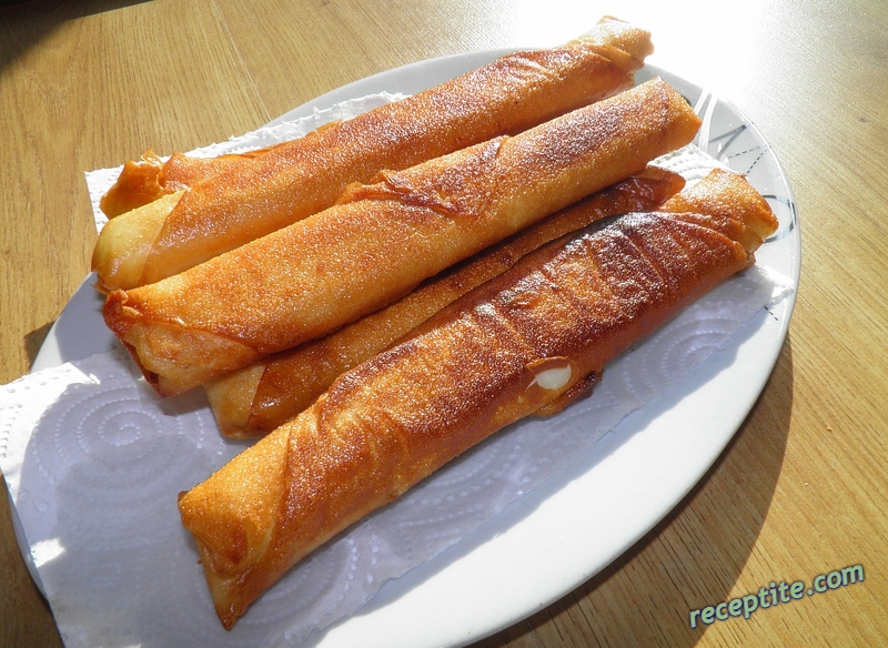 Снимки към Пържени пурички (банички)