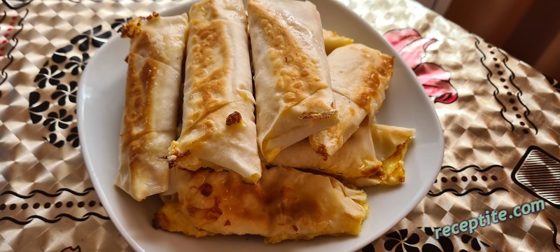 Снимки към Пържени пурички (банички)