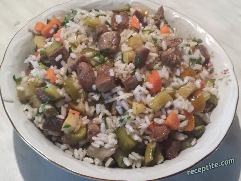Снимки към Салата от ориз и зеленчуци