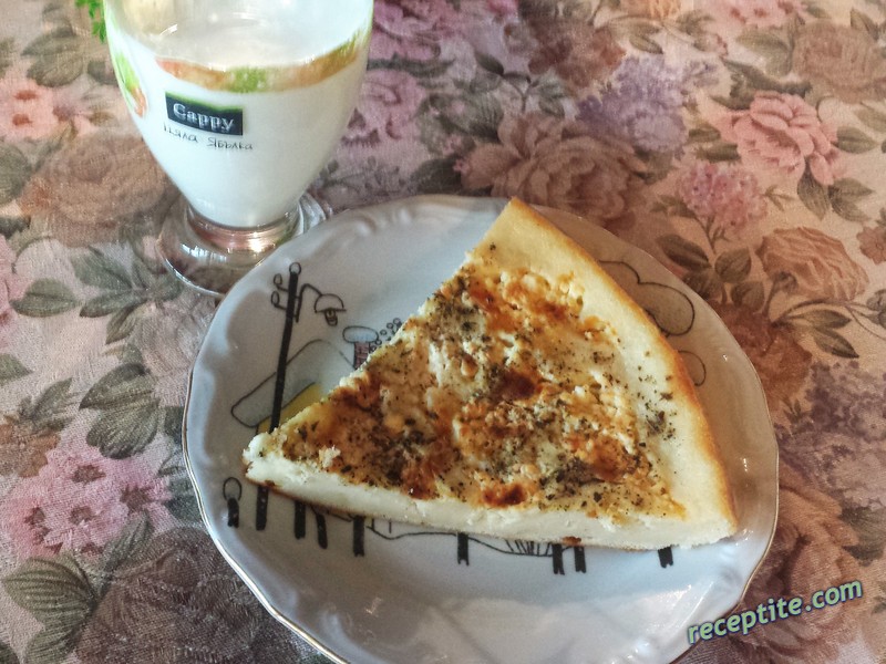Снимки към Пай със сирене