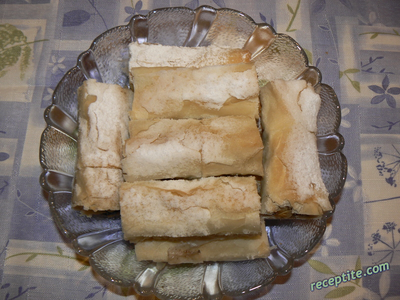Снимки към Щрудел с ябълки