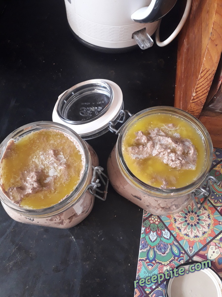 Снимки към Домашен пастет от пилешки дробчета