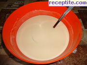 снимка 4 към рецепта Палачинки с кисело мляко - III вид