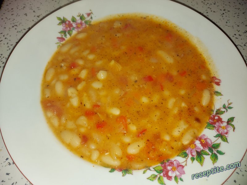 Снимки към Боб яхния
