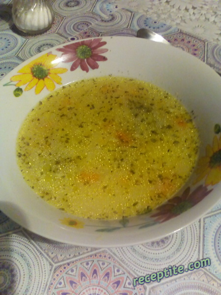 Снимки към Пилешка супа с картофи