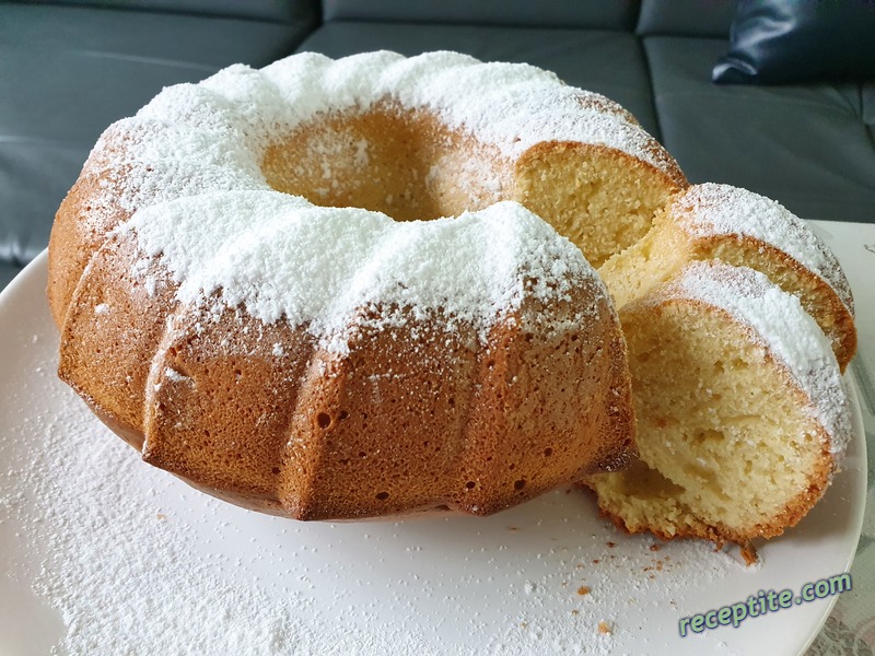 Снимки към Кекс Баба Марта