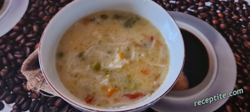 Снимки към Зеленчукова супа с ароматни подправки