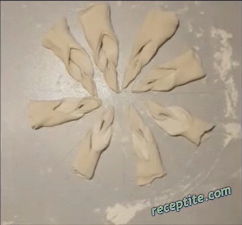 Снимки към Питка с мая за Коледа