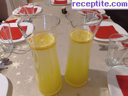 снимка 2 към рецепта Цитрусов сок от замразени плодове