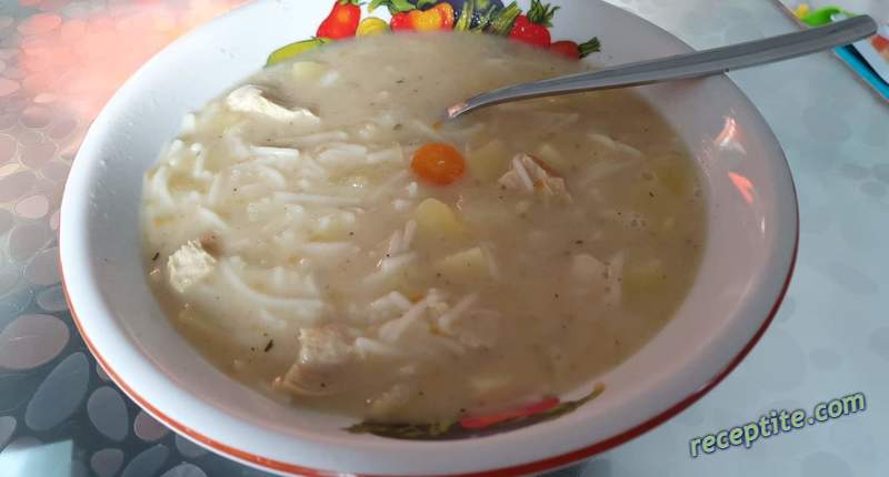 Снимки към Бистра супа от пиле