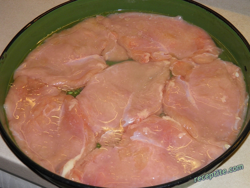 Снимки към Пилешки пържоли с ананас