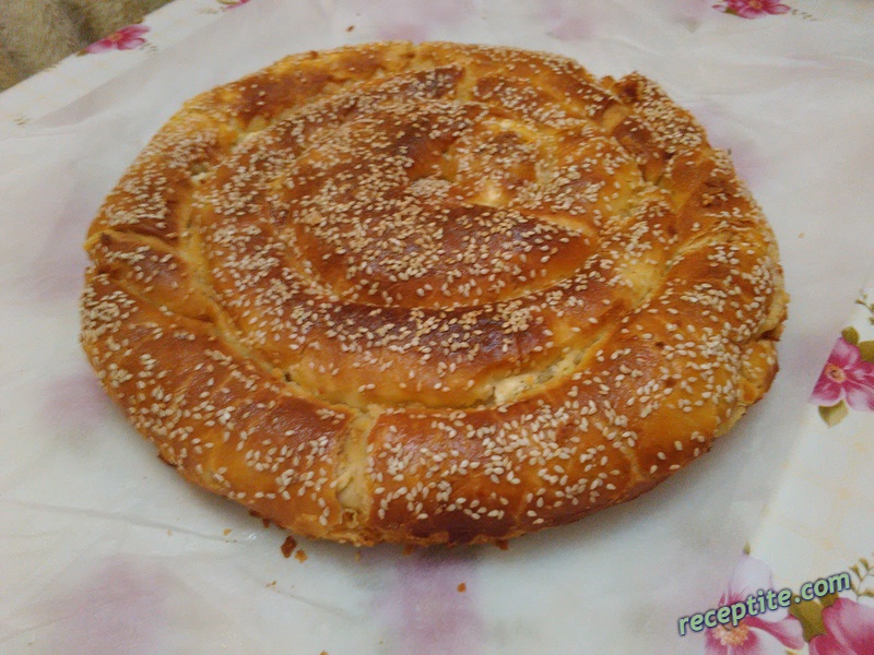 Снимки към Етрополска баница