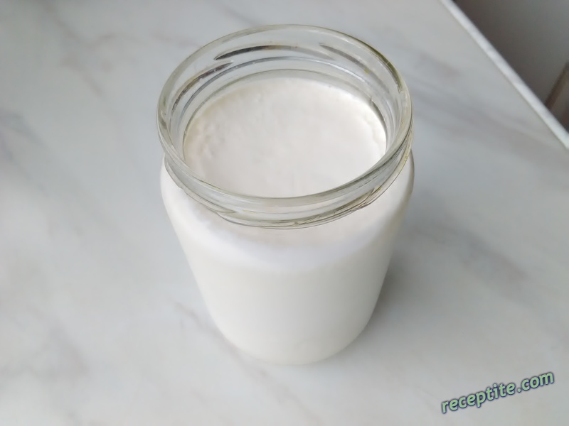 Снимки към Кисело мляко