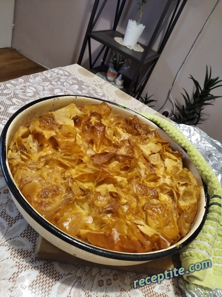 Снимки към Висяща намачкана баница със заливка