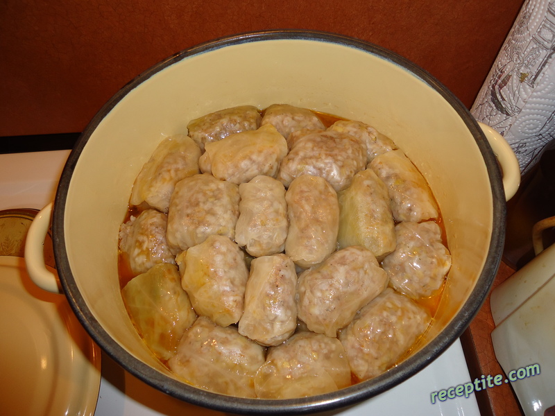 Снимки към Сарми с кисело зеле