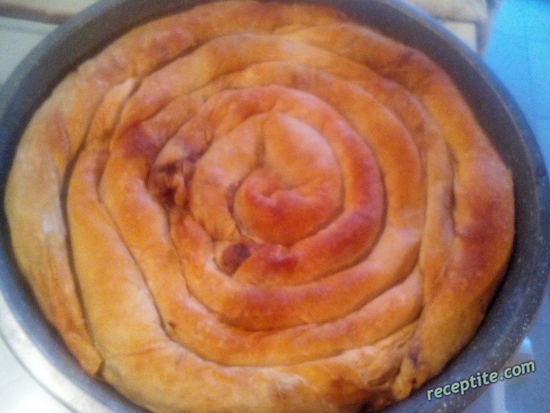 Снимки към Баница с ябълки