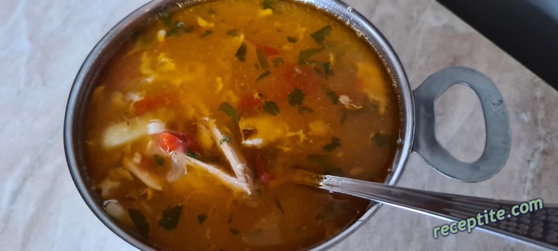 Снимки към Пилешка супа а ла Мемка