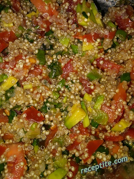 Снимки към Салата с киноа