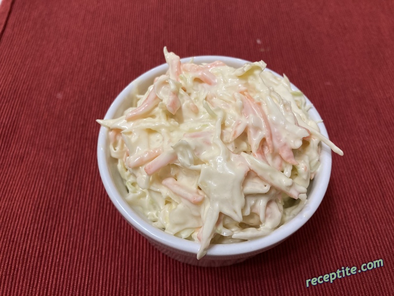 Снимки към Салата колсло (KFC)
