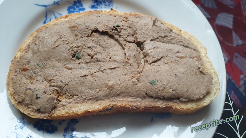 Снимки към Домашен пастет от пилешки дробчета