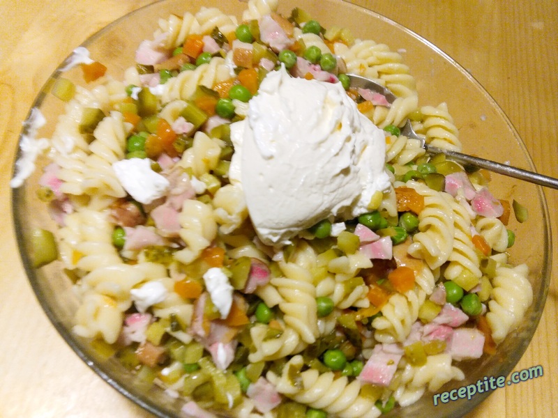 Снимки към Салата кус-кус с майонеза