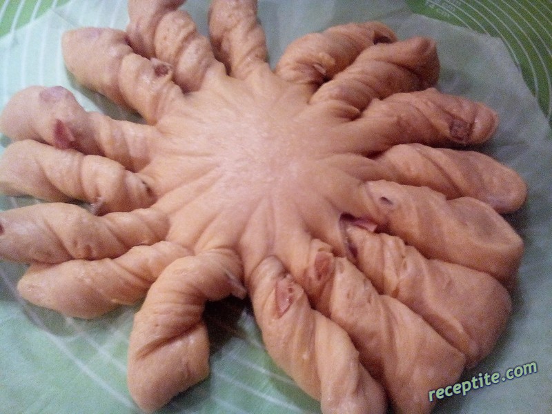 Снимки към Сладка фокача