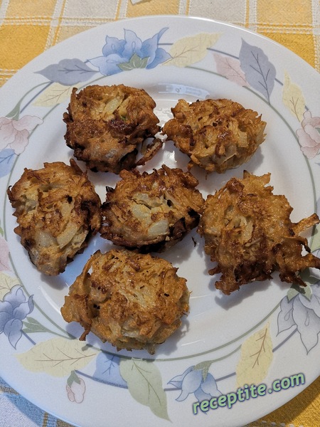 Снимки към Лучени бажи (Onion bhaji)