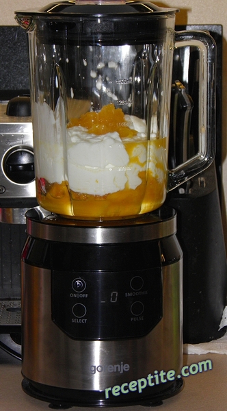 Снимки към Манго ласи (Mango Lassi)
