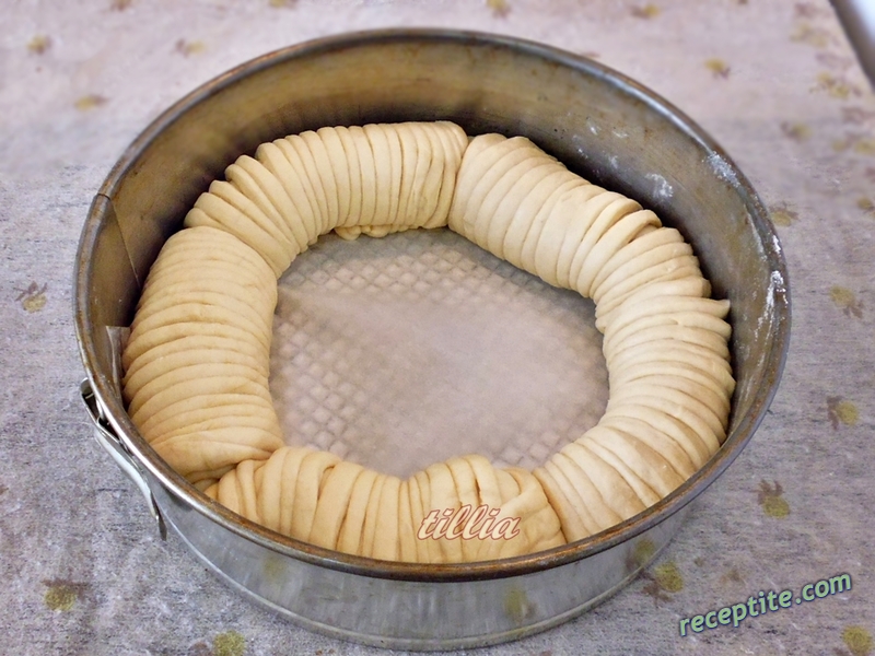 Снимки към Питка Вълнено руло (Wool Roll Bread)