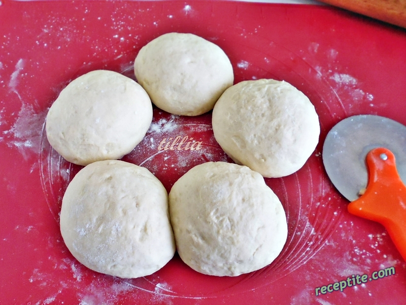 Снимки към Питка Вълнено руло (Wool Roll Bread)