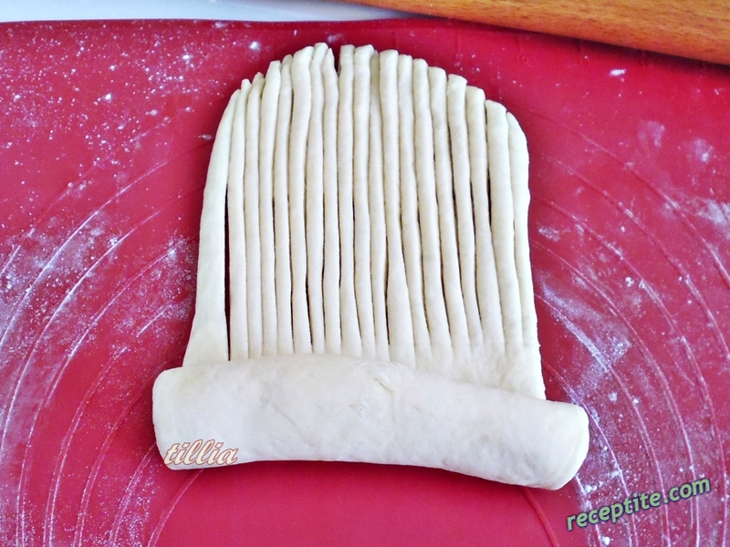 Снимки към Питка Вълнено руло (Wool Roll Bread)