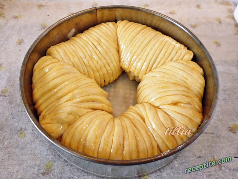 Снимки към Питка Вълнено руло (Wool Roll Bread)