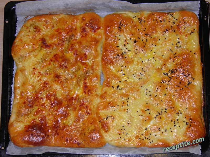 Снимки към Питa с картофи (Patates dolgulu pide)