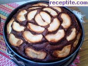 снимка 1 към рецепта Сладкиш с ябълки и шоколад