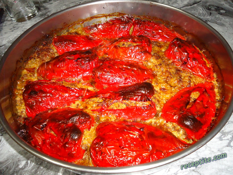 Снимки към Пълнени чушки на фурна