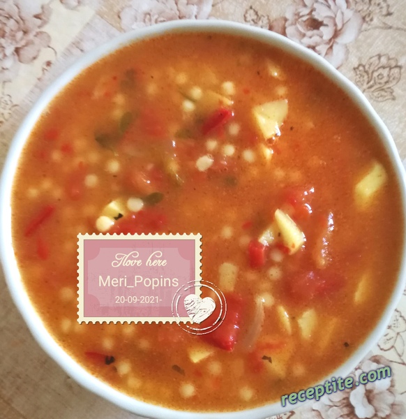 Снимки към Есенна супа с чушки, бейби картофки и кускус