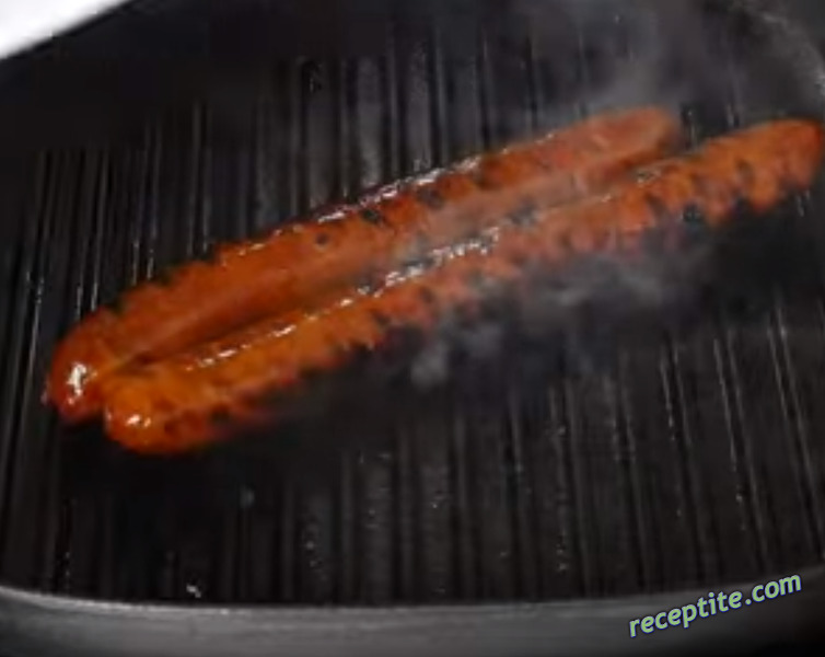 Снимки към Домашна луканка Пеперони