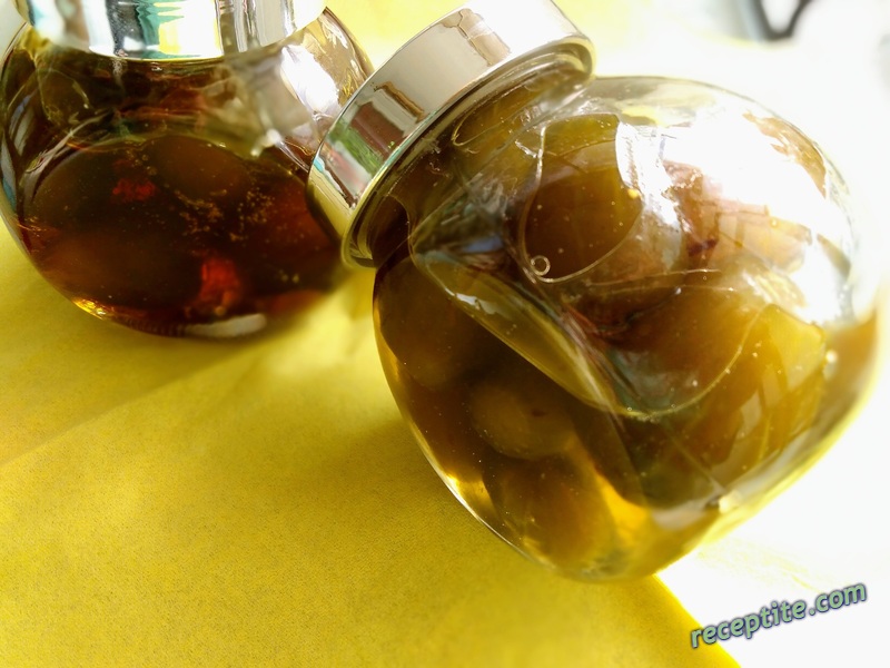 Снимки към Сладко от зелени смокини